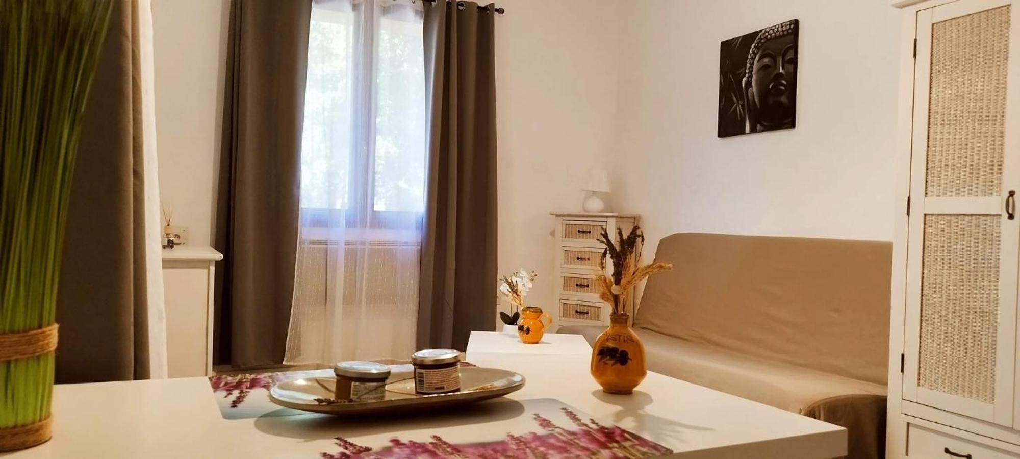 Studio Charmant Dans Un Ancien Moulin Pres D'Orange 30 M² Piscine 外观 照片