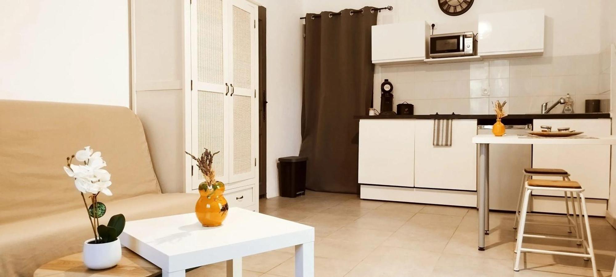 Studio Charmant Dans Un Ancien Moulin Pres D'Orange 30 M² Piscine 外观 照片